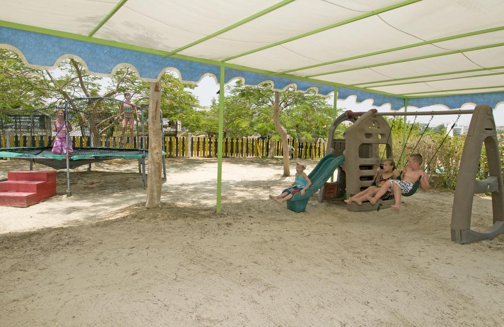 Dreams Beach Resort - Sharm El Sheikh Exteriér fotografie Playground at the zoo